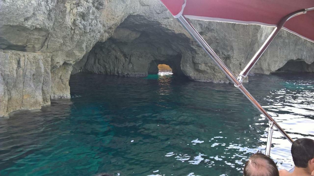 Acquarium Tropea Bed & Breakfast Екстериор снимка
